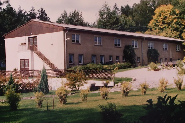 Schullandheim und Ausflugsgaststätte nach der Wende — Foto 9