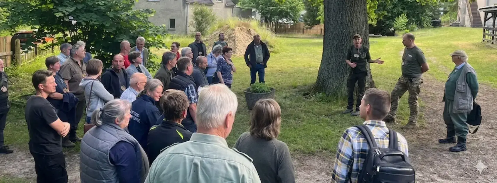 Treffen des Waldbesitzerverbands auf dem Gelände in Parnitz